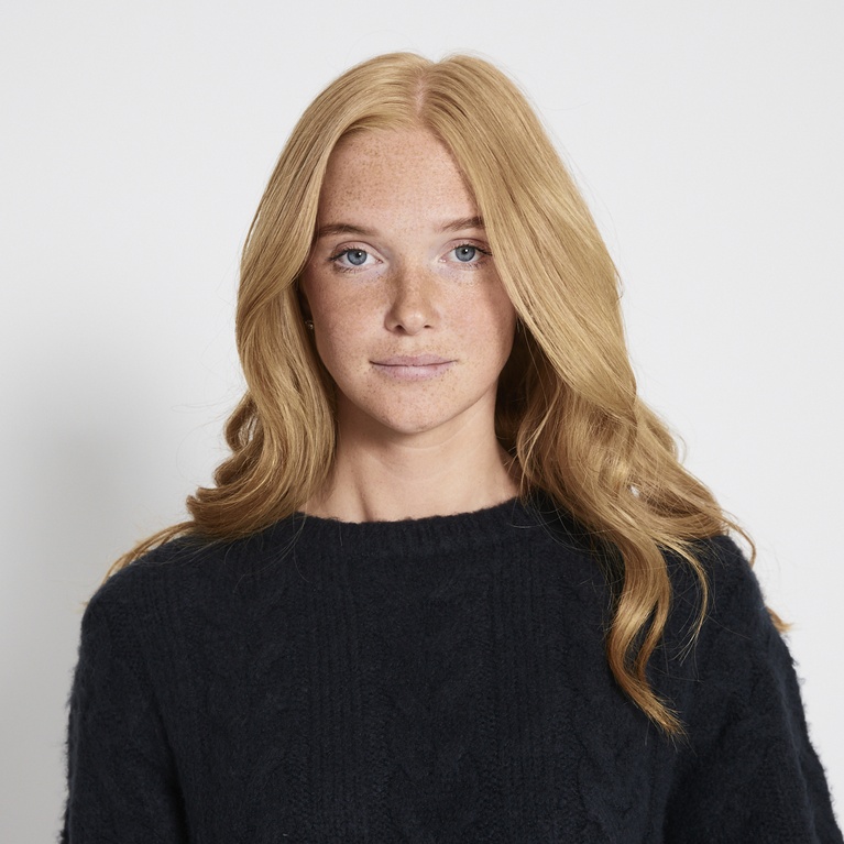 Flettestrikket genser "Boxy Cable Sweater" Flettestrikket genser "Boxy Cable Sweater"